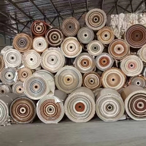 长期出售家具木纹纸，卷筒料、打包料，月供600吨，山东临沂、四川成都两库有货。