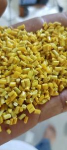 出售PP无纺布颗粒，防护服颗粒，各色都有