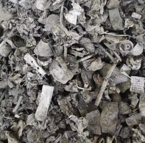 长期出售废不锈钢杂料，大量现货，贵州遵义提货