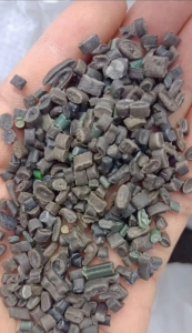 出售PP颗粒，纸厂颗粒，水果筐颗粒