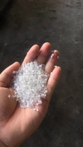 常年出售白色透明丙膜颗粒，拉丝好用