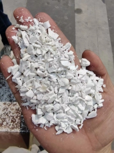 大量收购：胶头料，塑料件，ABS水口，pp水口，PC水口，HIPS水口，PA水口粉碎料