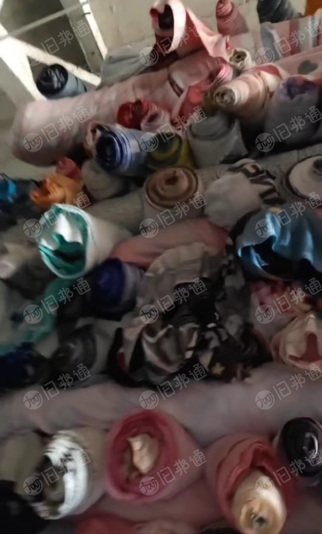 江苏出一批牛奶绒法兰绒印花小卷,看上的联系!
