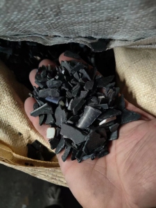 出售黑色PS破碎料，过静电筛选，清洗干净