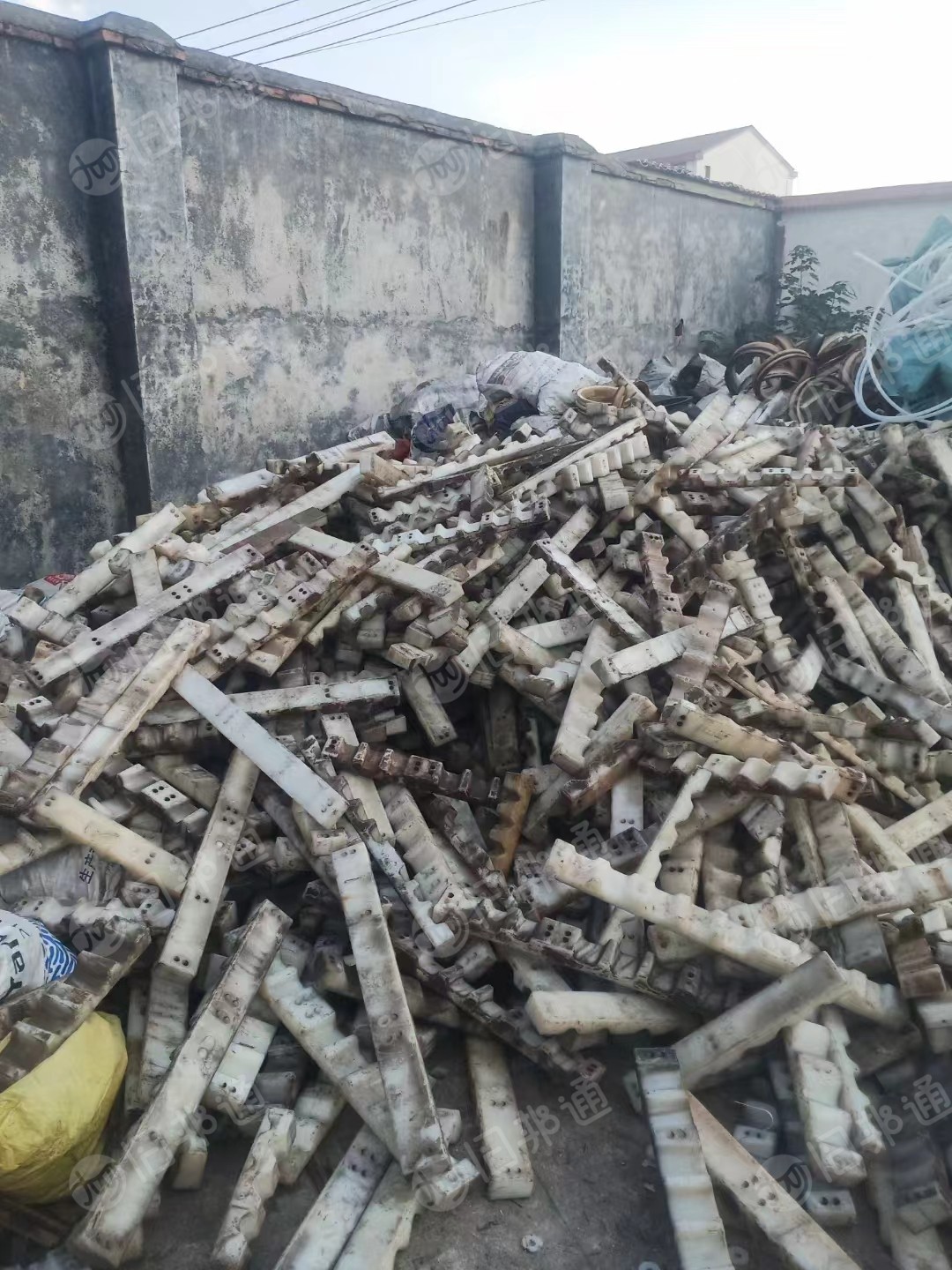 大量收购各种尼龙废料,(PA6,PA66),MC尼龙等