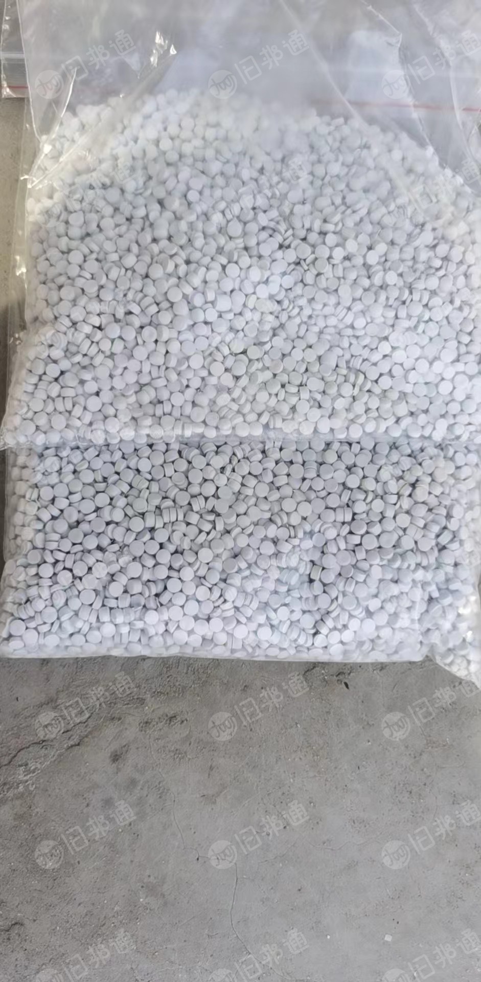 出售白色PVC颗粒,厚墙纸抽的,过筛网干净