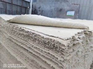 供应纯白色泥浆纸板，每个月100吨