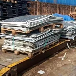 常年收购光伏企业出来的组件，废玻璃复合的