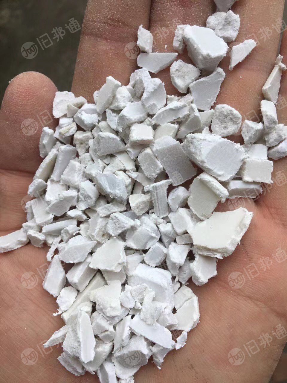长期出售各色水果筐破碎料,黑色,瓷白,透明,宝蓝,红色等