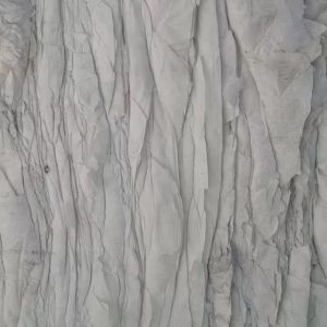 长期大量出售大白纸，双胶纸，各类白色废纸