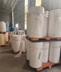 山东处理一批工厂库存无纺布，需要的联系！