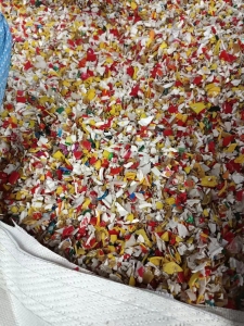 出售色拉油壶盖破碎料，全漂