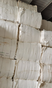 供应本色木浆、牛卡和白色木浆，每月200吨