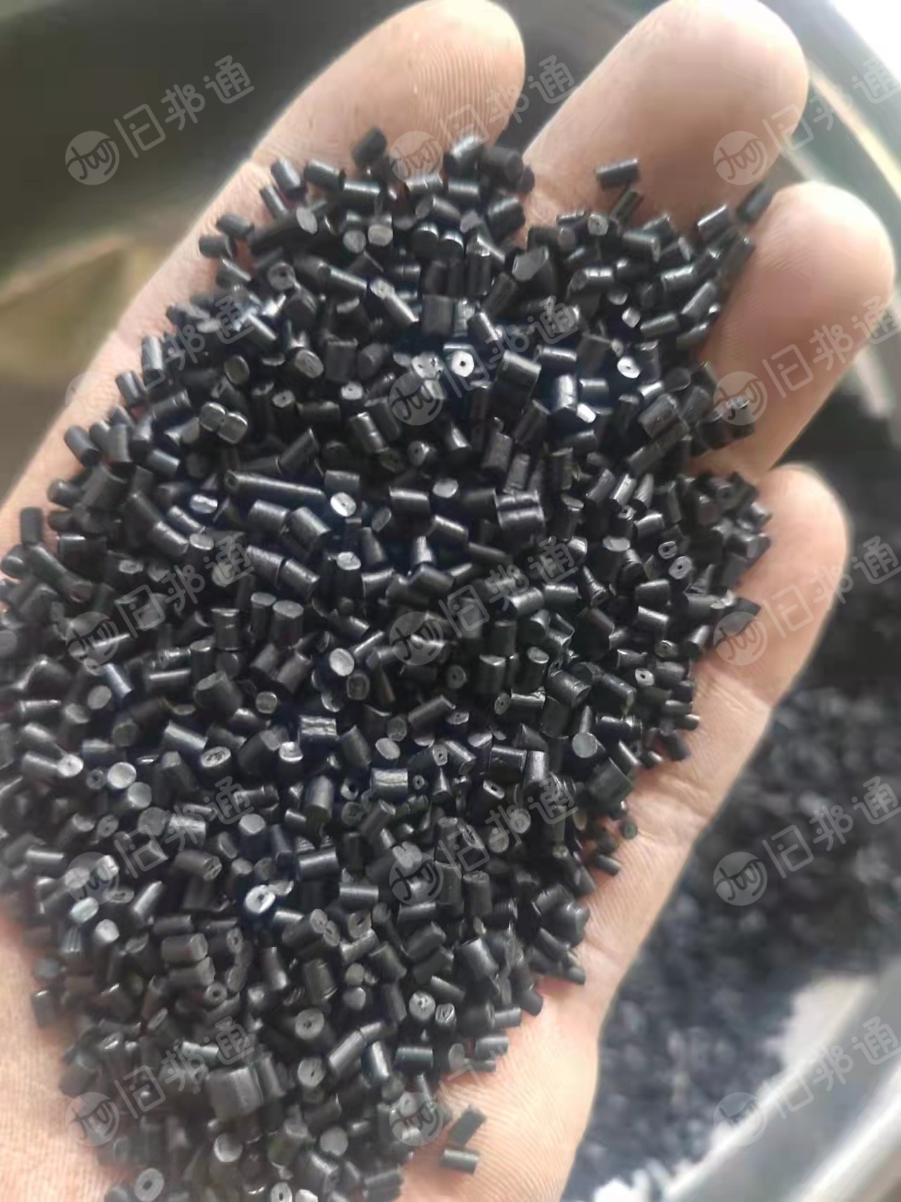 出售POM二级料,9000元/吨,黑色半高光