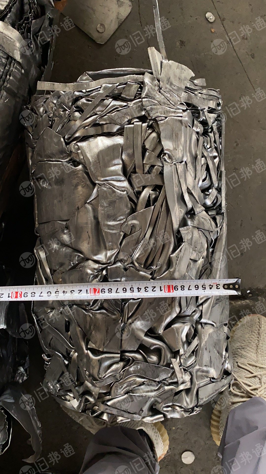 出售冷轧钢板边料，压块好的，月供700吨，江苏扬州提货