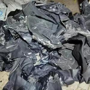 求购汽车工作台PVC皮子，月需500吨