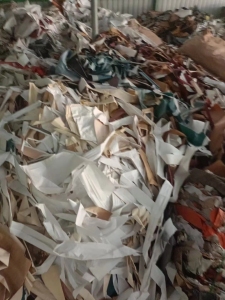 成都附近大量收购PVC吸塑膜压包料，封边条卷料