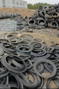 出售纯轿车胎，现货至少3挂车，常年有货