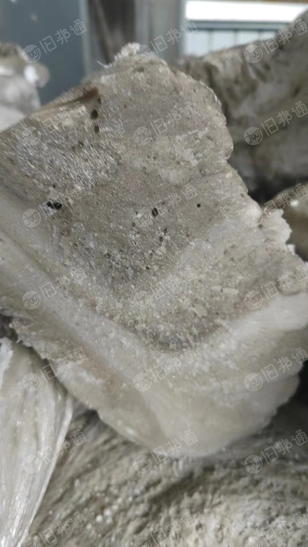 出售热熔块厂货,现货17吨