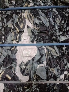 常年大量供应牛仔碎布