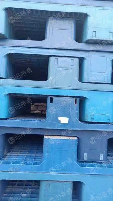 专业销售二手塑料托盘,蓝色托盘料,规格1.1*1.1
