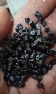 出售PP编织袋颗粒，过20目，基本浮水