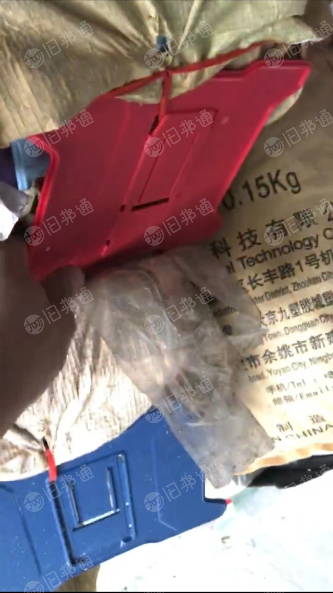 出售纯PC板材,PC手机壳,杂色的,现货8吨多