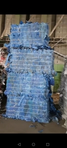 长期大量出售PP中空板压块，有蓝色和白色两种