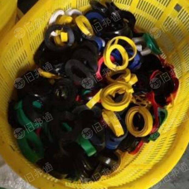 求购软质PVC边角料、PVC胶水料、PVC机头料、PVC机口料、PVC电工胶带料,PVC轻重胶胶水料,毛料破碎既可