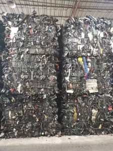 长期出售花丙压块、白丙压块、黑丙压块