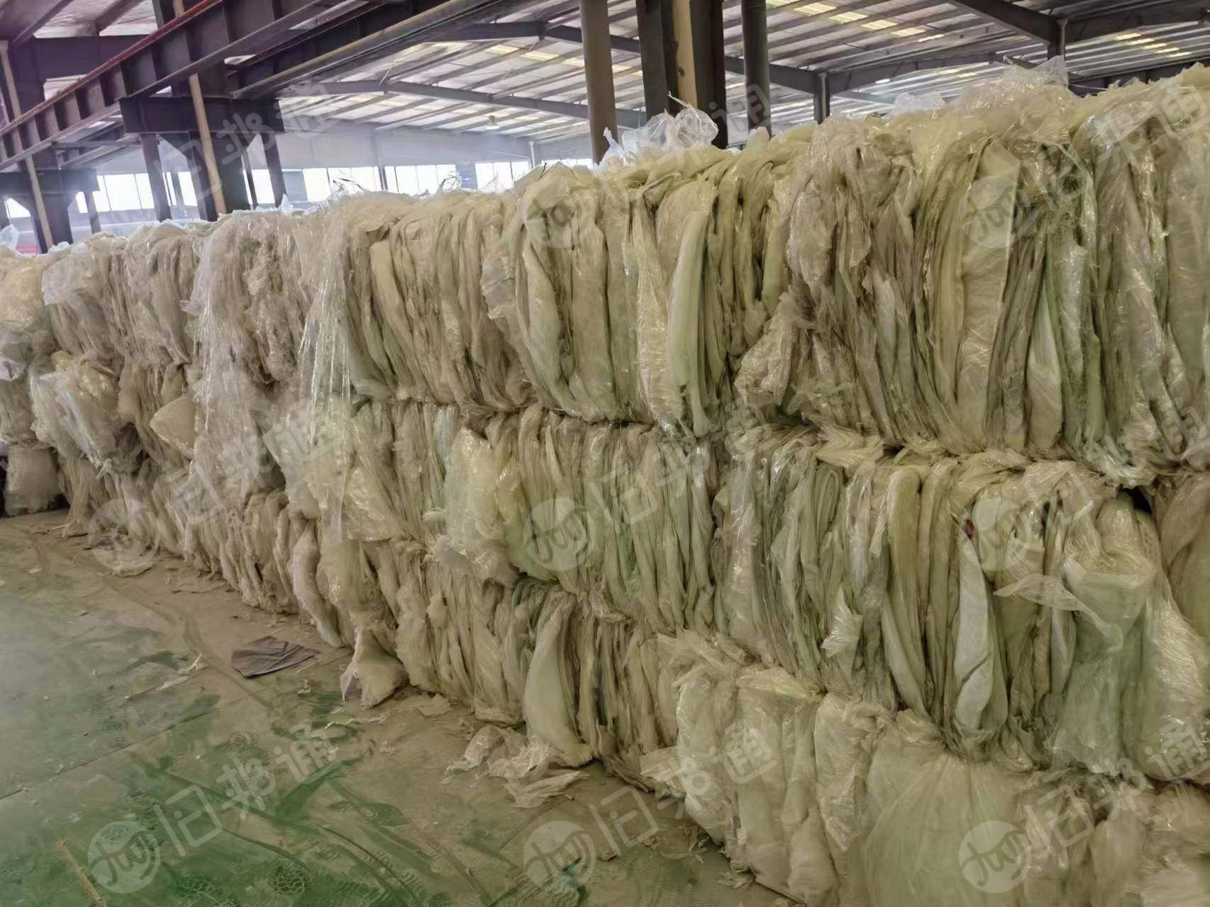 出售纯PET膜,没有胶,很干净,现货20-30吨