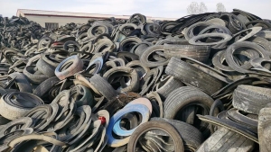 出售切割好的轿车胎，钢丝胎，线胎顶，电摩胎