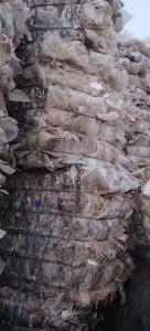 常年出售透明丙压块，饭盒压块，餐盒压块