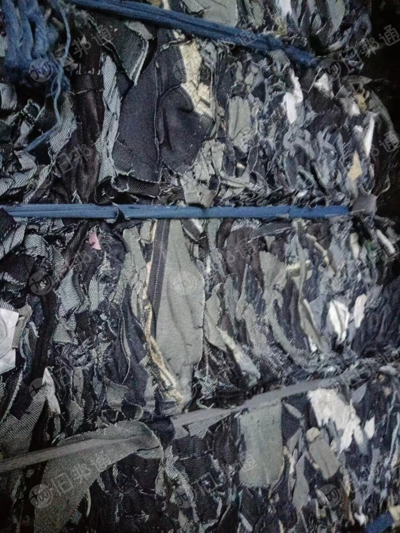 出售开花蓝,黑花,牛仔85.95布块!蓝色牛仔布块