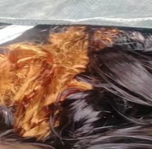 低价出售大量腈纶杂色废丝