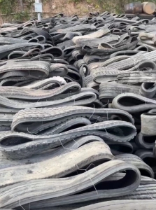 出售工程胎硬顶，月供三四百吨