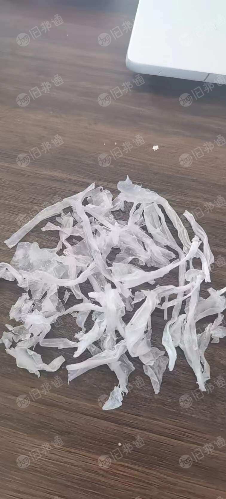 大量出售高温PET胶水膜破碎料,月供300吨