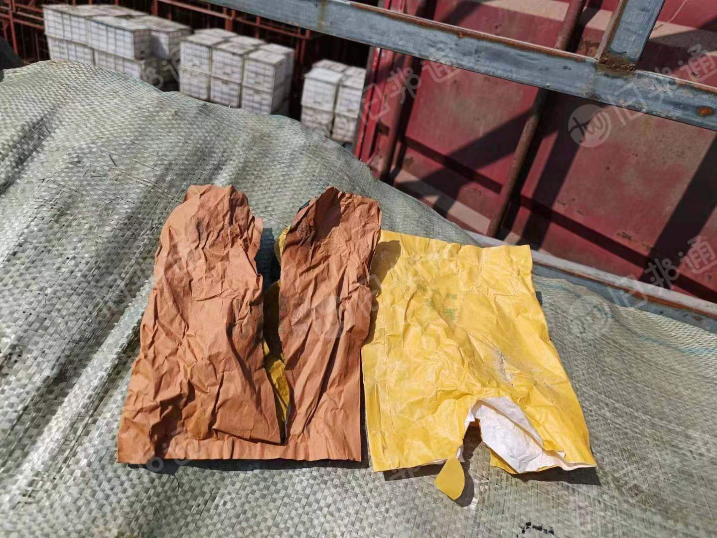 出售废果袋纸,包梨的纸袋,现货20吨,山东烟台提货