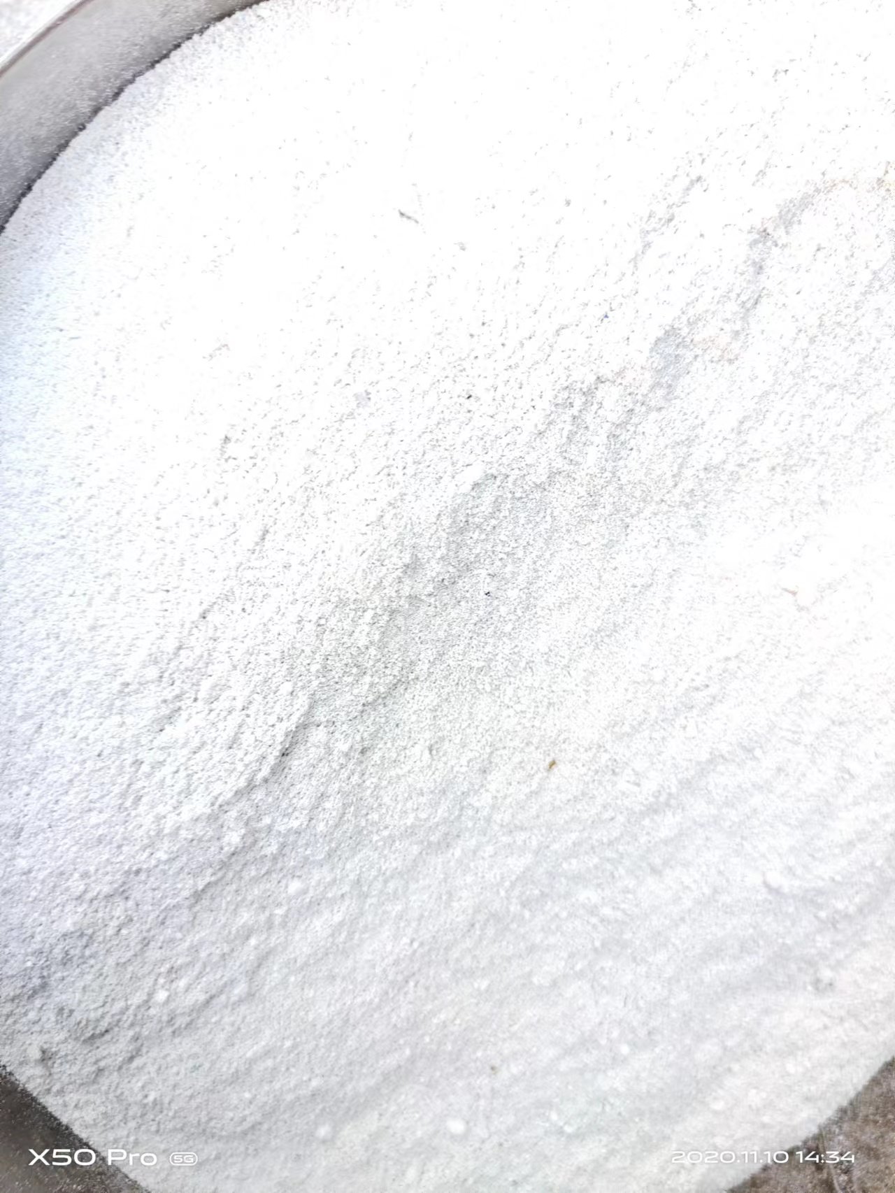 出售PVC管磨粉料(小管占比约60%) ,出售PVC塑钢门窗破碎料