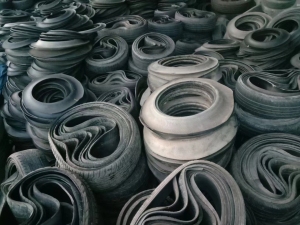 出售切割好的小钢丝胎，现货16吨，长期有货