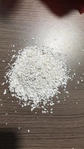 出售软质、中性PVC吹毛料、再生造粒料:新料造粒料,可用于注塑鞋底料、地板料
