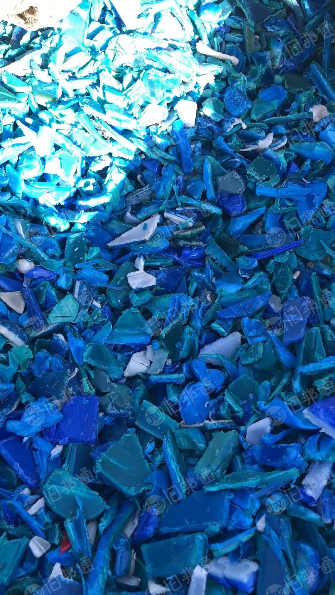 长期大量出售蓝桶破碎料，大蓝桶破碎料，中蓝桶破碎料