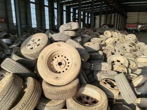 大量收购拆车座椅，轮胎带轮毂