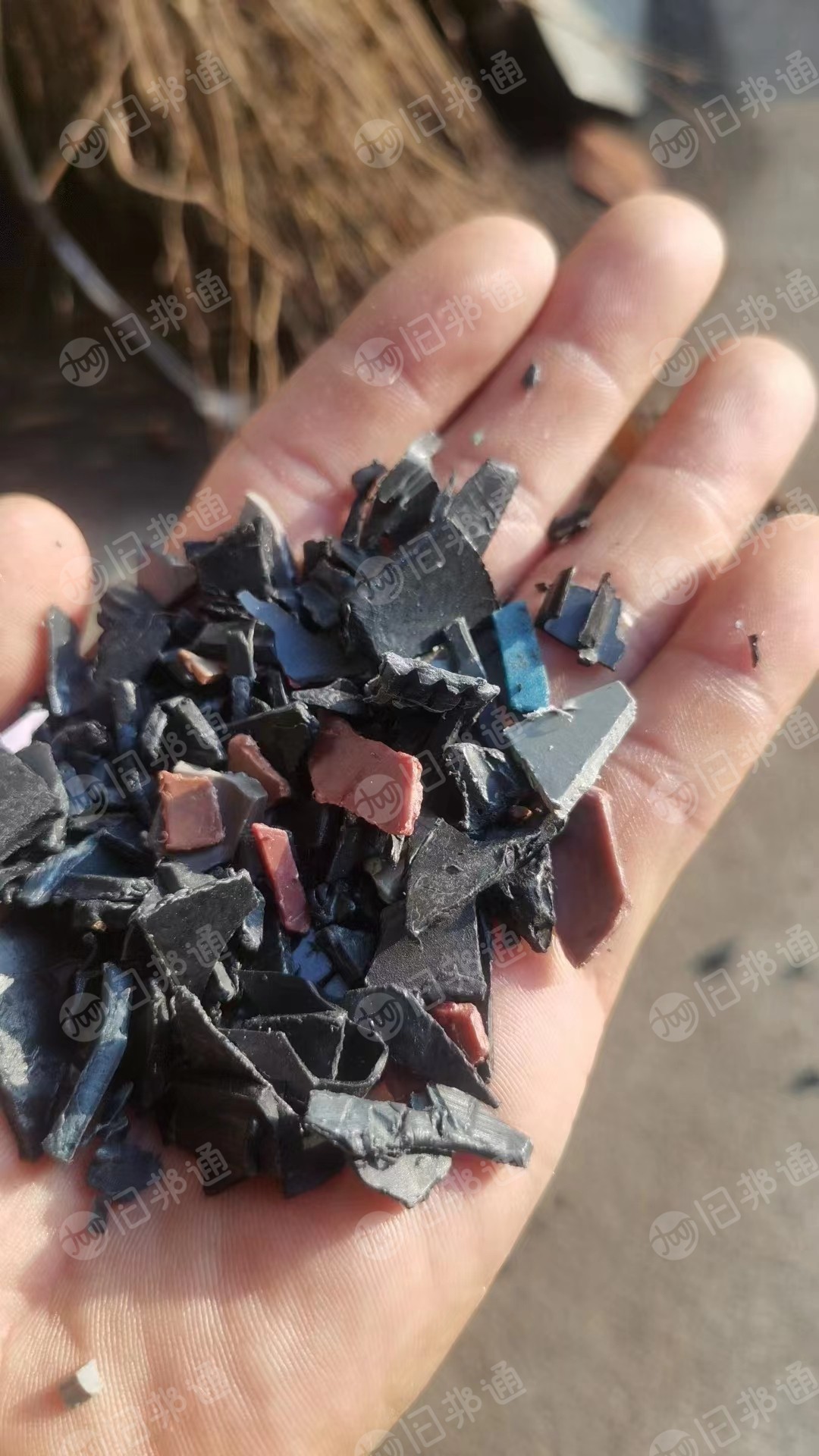 大量出售黑色PP共丙破碎料,月供100吨