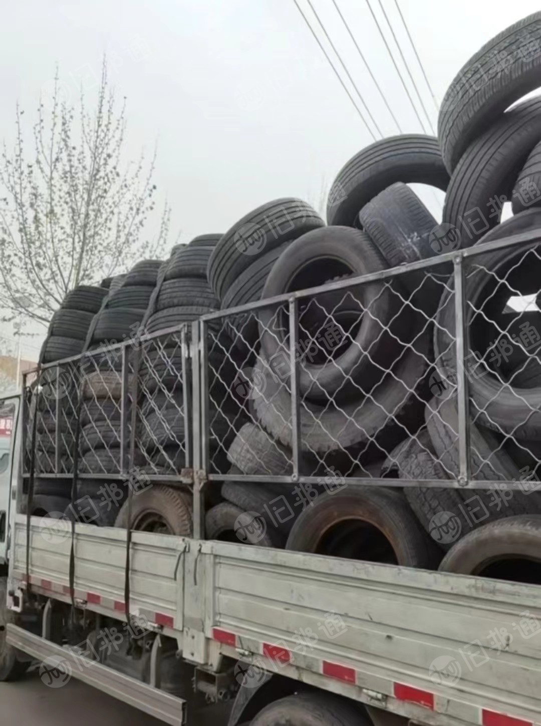 高价回收废轮胎,游乐场,卡丁车赛道轮胎等