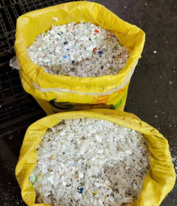 供应PP复合PE破碎料，月供50吨，清洗干净可以直接上机的，江苏泰州提货