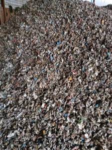 长期大量出售废铁破碎料，一级料，二级料，月供几百吨