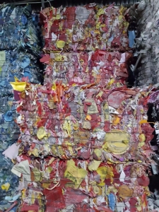 常年大量出售分色丙压块