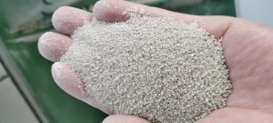 出售再生聚乙烯蜡，黄蜡，绿蜡，黑蜡，改性颗粒