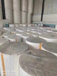 长期收购印刷厂的错版纸，白卡纸，灰底白板纸，烟卡纸，克重200克-350克。